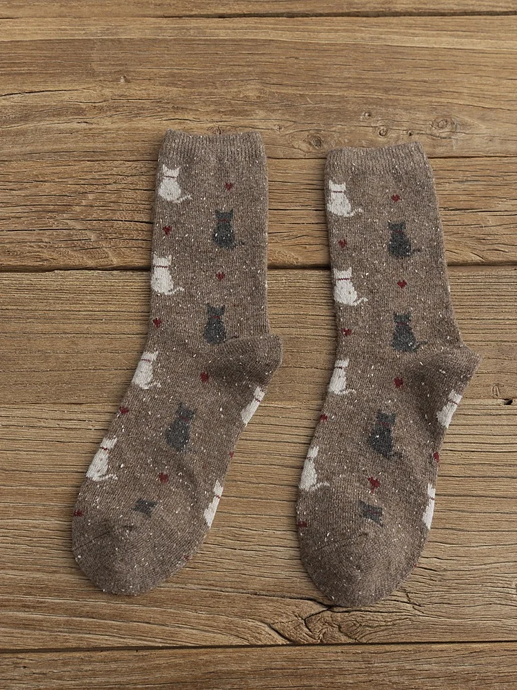 Comstylish Lovely Cats & Heart Pattern Comfy Knit Socks