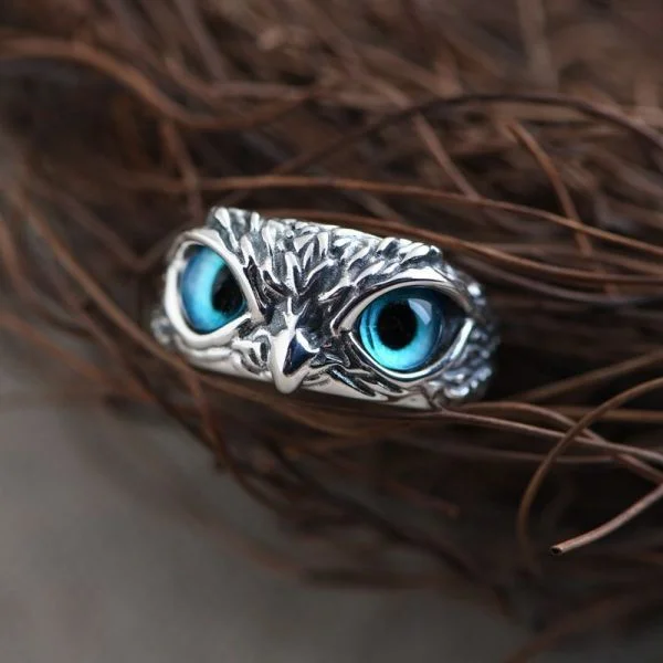 Sterling Silver Blue-eyed Owl Ring