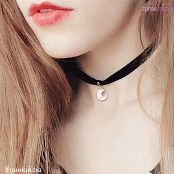 Crescent Moon/Sakura Choker SP152943