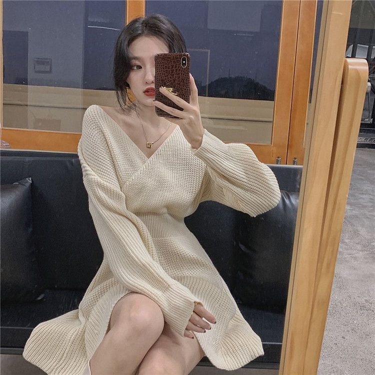 Long-Sleeve V-Neck Mini Knit Sweater Dress YP3191
