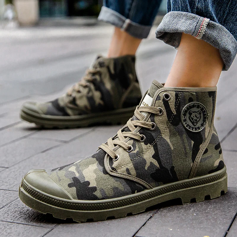 Retro Camouflage Canvas Hiking Work Boots