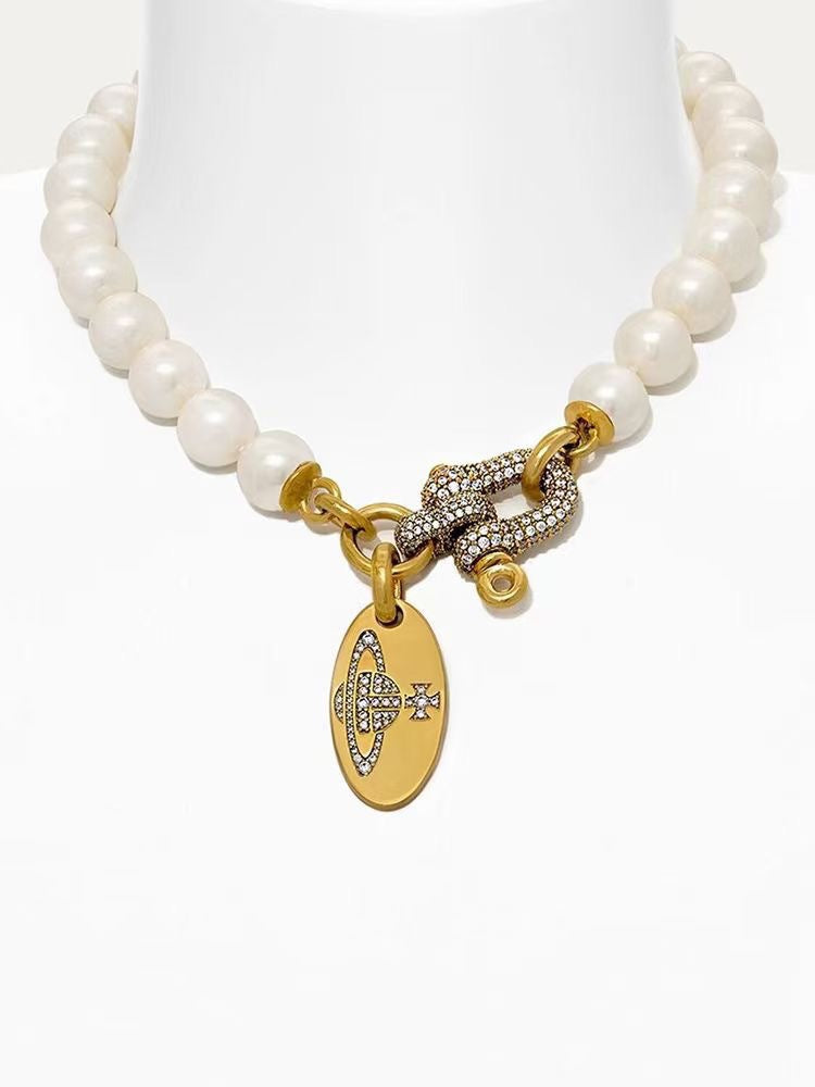 Vivienne Westwood Horseshoe Clasp Saturn Pearl Necklace