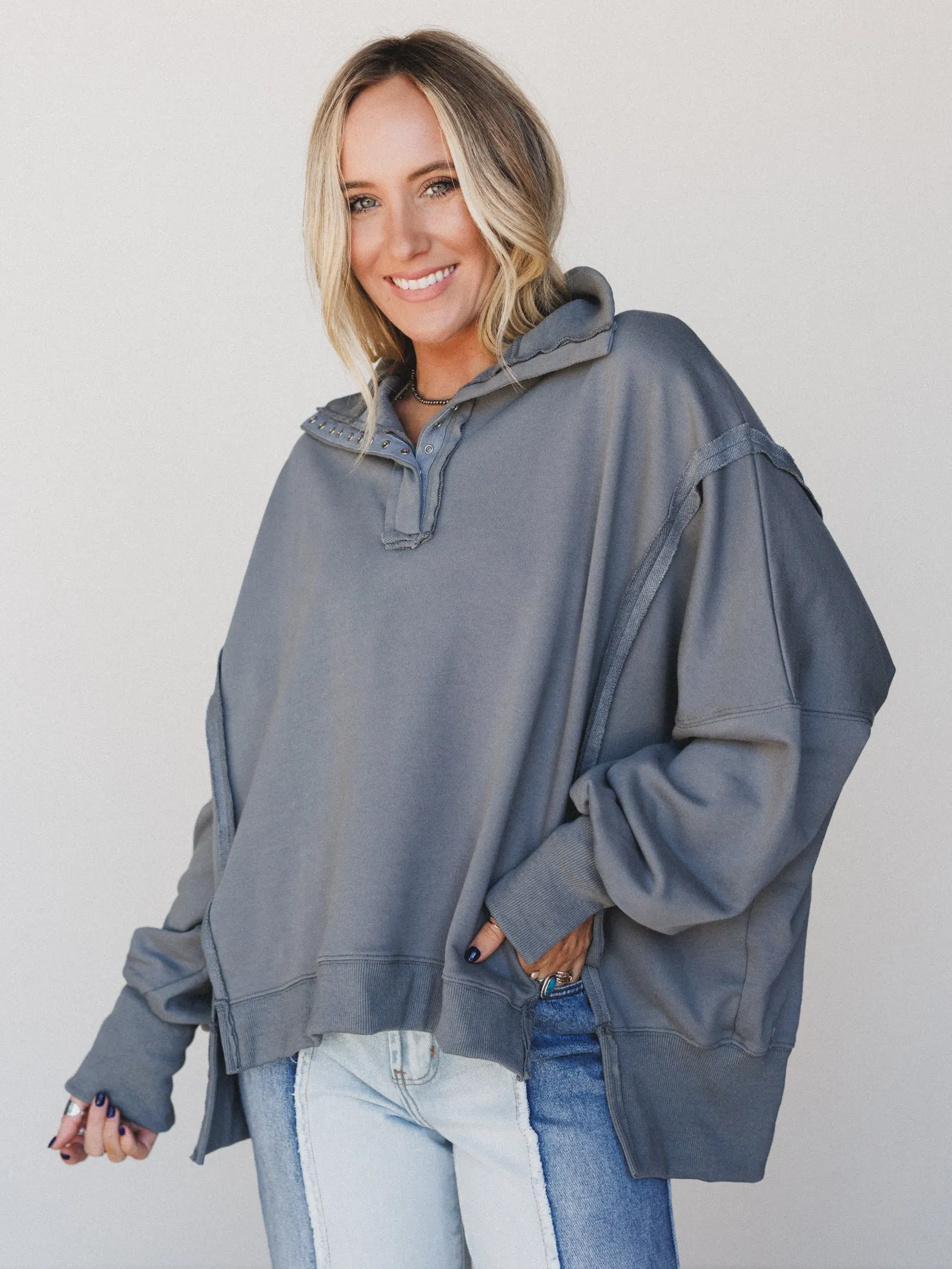 The Nest Stay Soft Top - Dark Grey