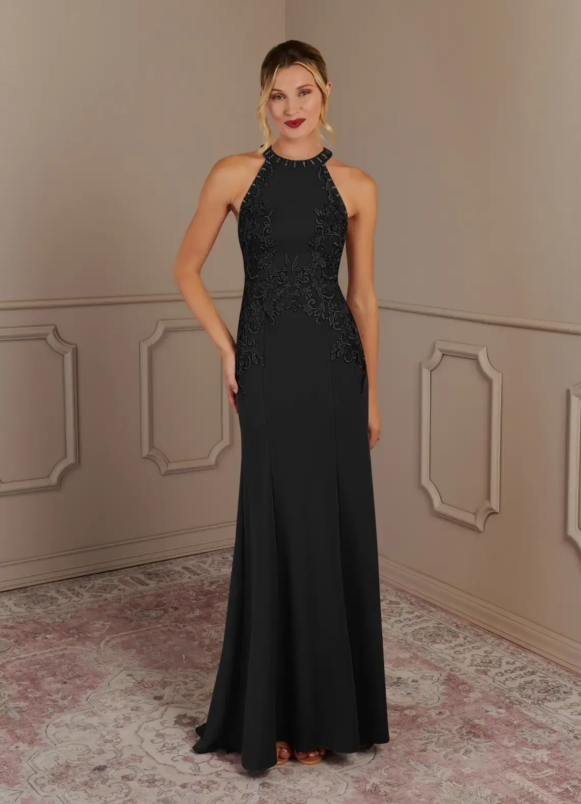 Lussooy Elegant Black Halter Sleeveless Sheath Embroidery Mother of The Bride Dress