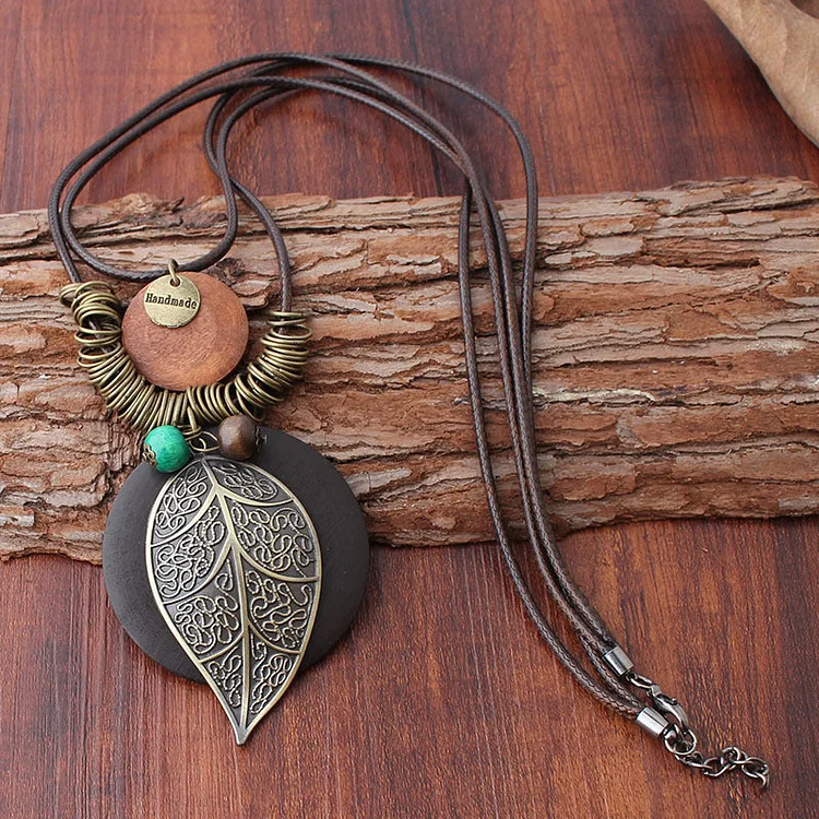 Textured Leaf Pendant socialshop