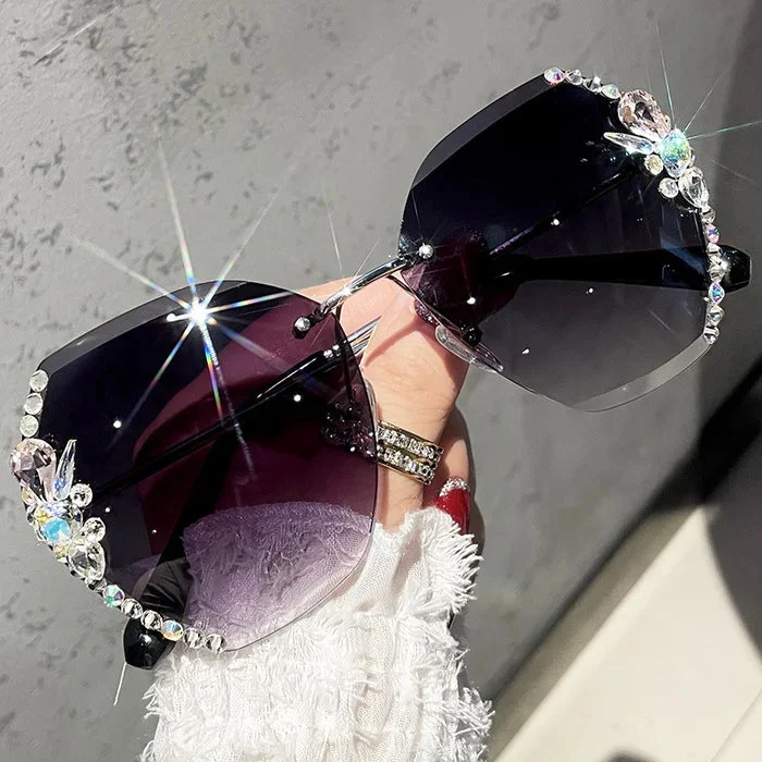 2022 Hot Summer Sale - Woman Rimless Diamond Sunglasses (With Box)