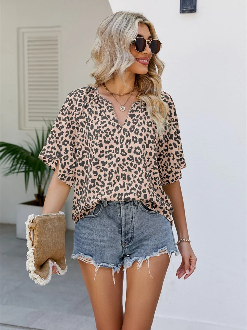 Women's Leopard Printed V-Neck Short Sleeve Top