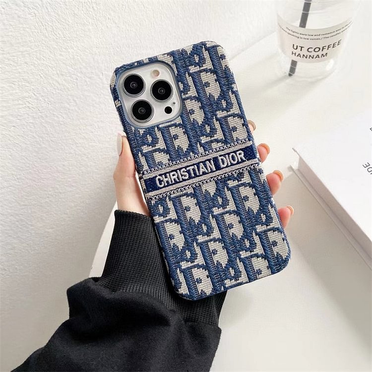 iphone13/13pro/13pro maxケース/カバー ハイブランド iphone12/12pro/12pro max保護カバー 高品質 iphone11/11pro/11pro max携帯ケース ハンドベルト付き アイフォン 13プロ/13pro マックススマホケース 刺繡 男女兼用