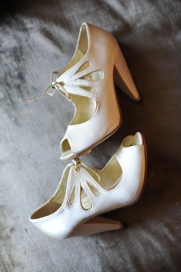 White Hollow Out Peep Toe Lace Up Bridal Cone Heel Pumps Vdcoo