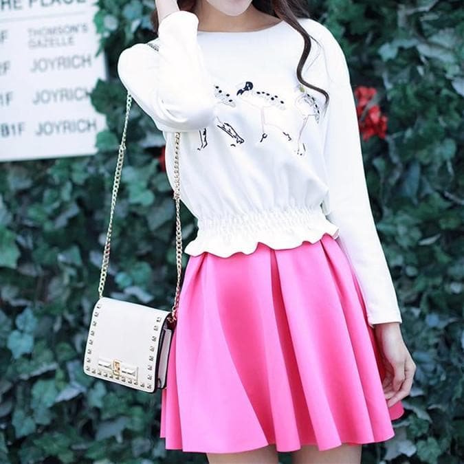 S/M/L White Embroider T-shirt + Skirt Set SP152636
