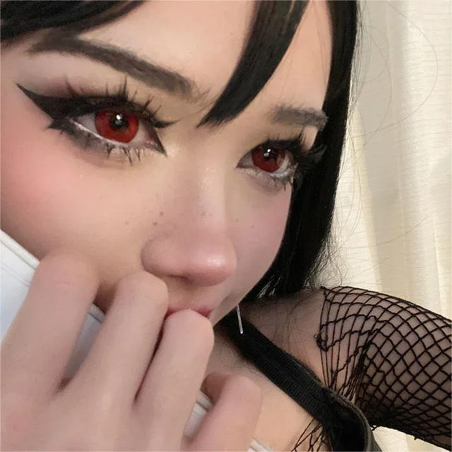 Aprileye Vampire Red