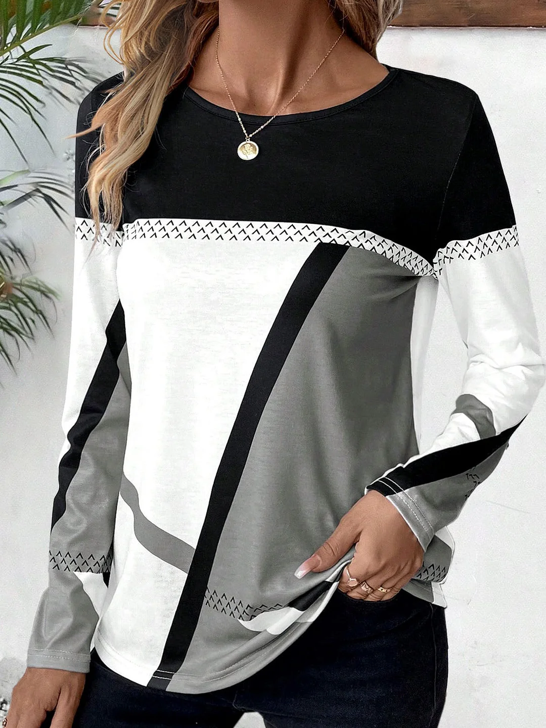 Women's Long Sleeve Scoop Neck Striped Graphic Printed Top