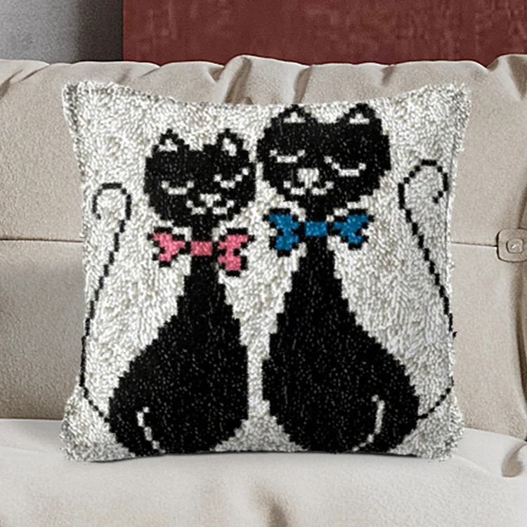 Mr. and Ms. Cat Pillowcase Latch Hook Kits for Adult, Beginner and Kid veirousa