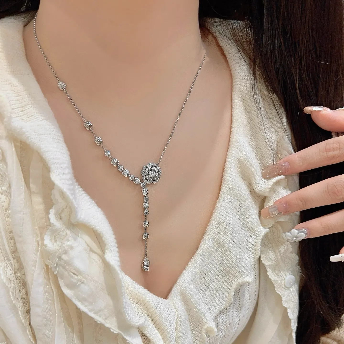 Chanel Camellia Teardrop Y Necklace in Silver Color