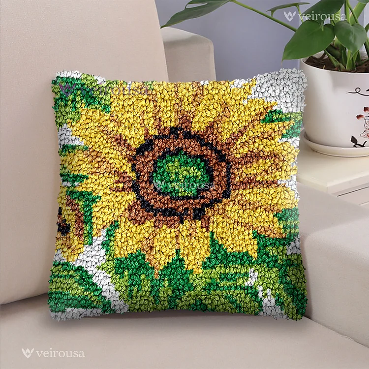 Big Sunflower Latch Hook Pillow Kit for Adult, Beginner and Kid veirousa