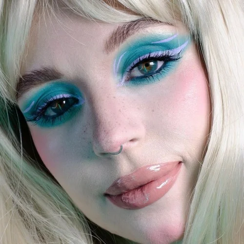 Aprileye Berry Blue