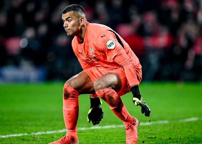 PSV Eindhoven's Dramatic Comeback in Dutch Super Cup: Tactical Secrets Behind the Victoryjersey|football shirt|football kit|football sportswear