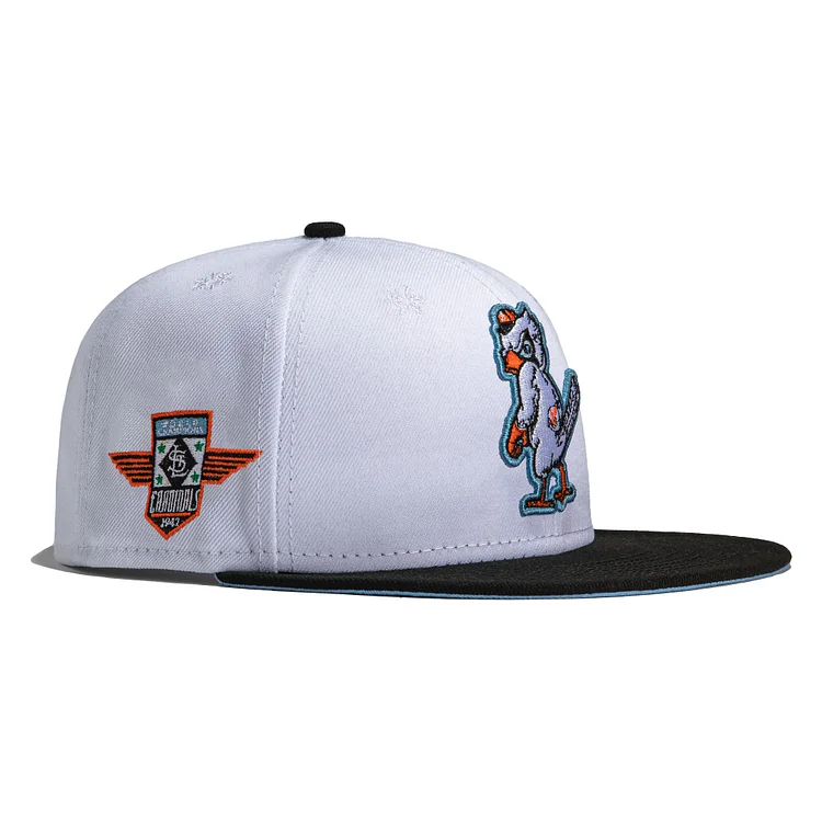 New Era 59Fifty Snowman St Louis Cardinals 1942 World Series Champions Patch Hat - White, Black QueenFunky