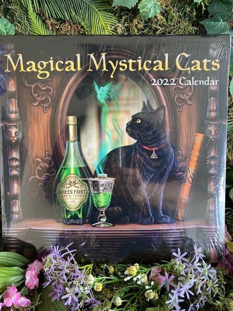 2022-magical-mystical-cats-calendar