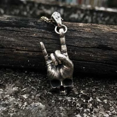 Retro Hand Damaged Stainless Steel Skull Necklace