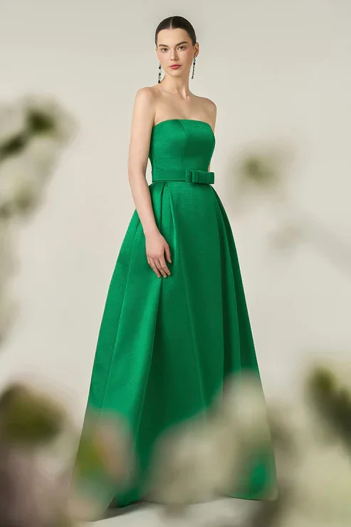 Satin Strapless Sleeveless High Waisted Long Pleated A-Line Prom Dress With Bows | JZ0119 Wellcucu