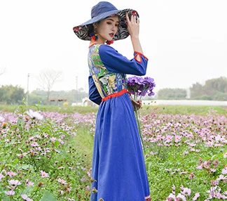 Retro Ethnic Round-Neck Half Sleeve Maxi Dress