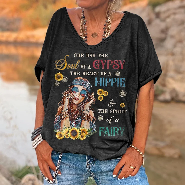 She Had The Soul Of A Gypsy The Heart Of A Hippie Printed Women's T-shirt socialshop