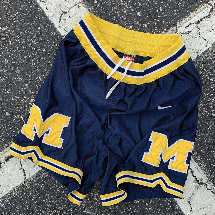 Classic letter M printed sports basketball shorts