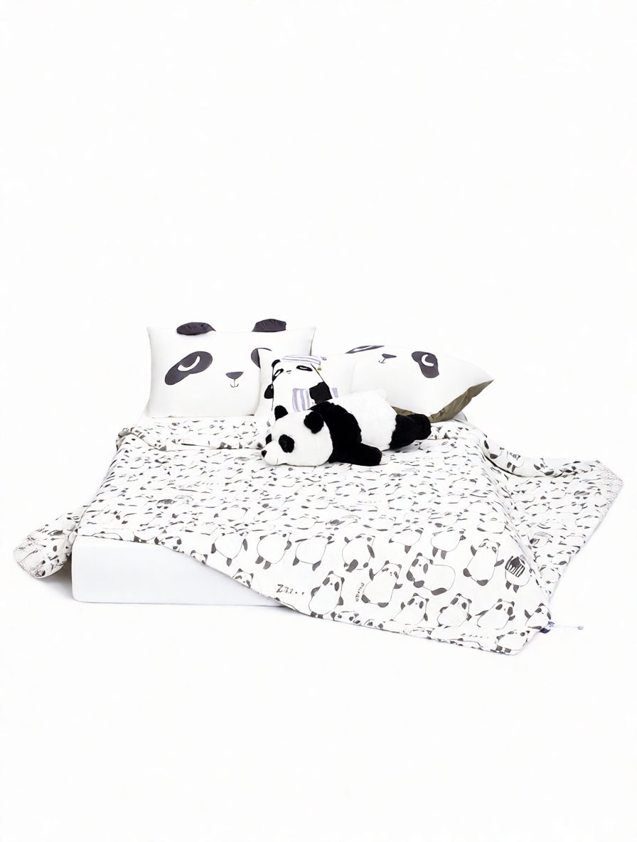 Marshmallow Air Conditioning Naked Sleeping Quilt with Cute Panda Print – Soft, Machine Washable Comfort for Cozy Nights