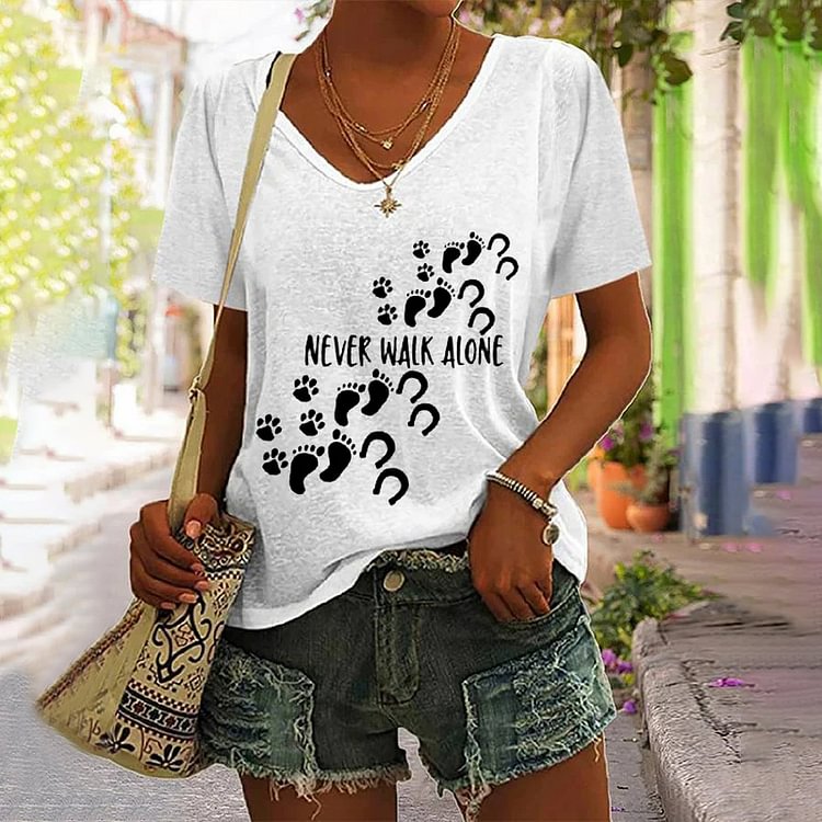 Never Walk Alone Dog Paw Printed Casual V-Neck T-Shirt