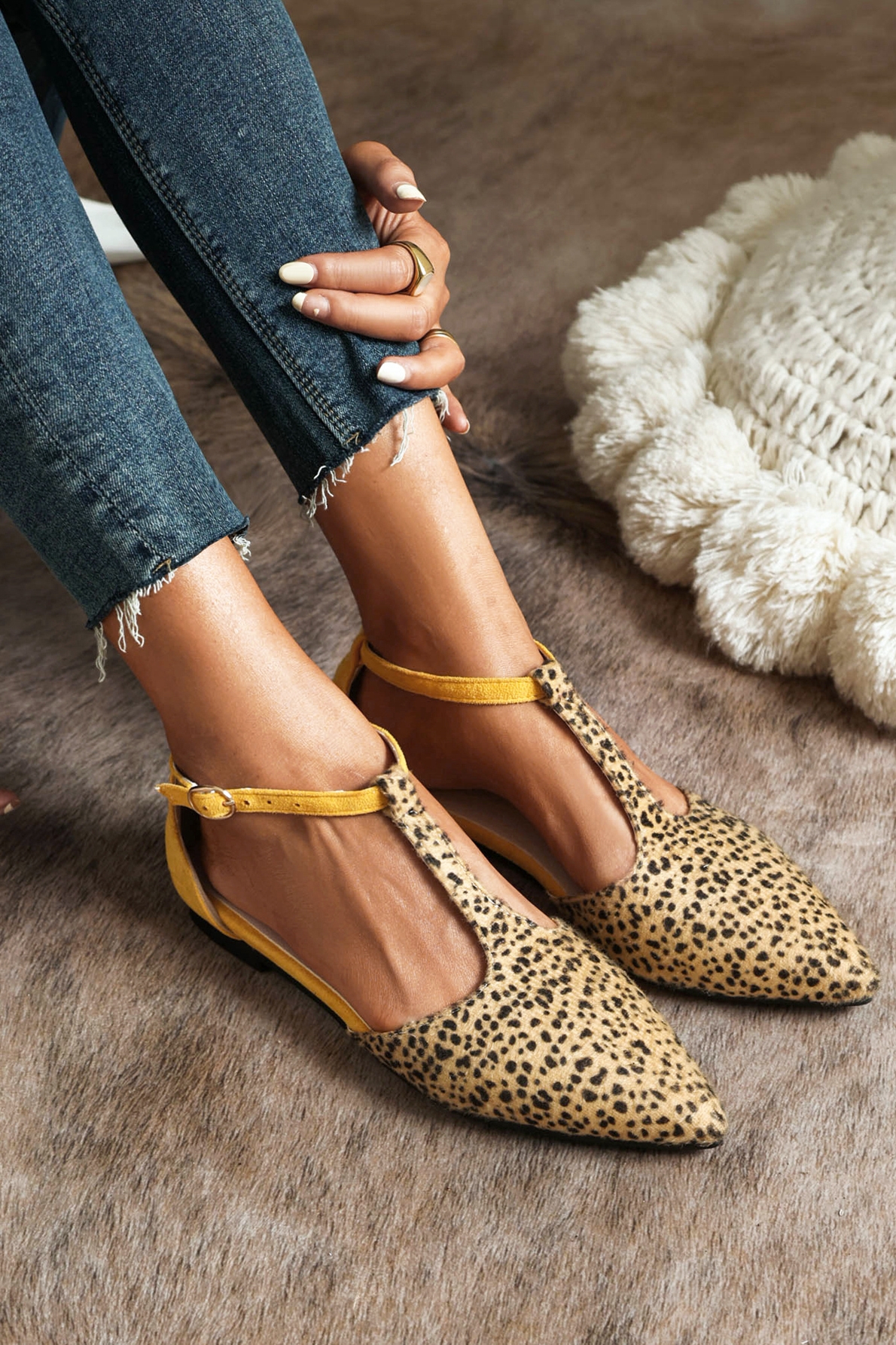 Leopard Print Pointy Toe Thick Ankle Strap Buckle Flats
