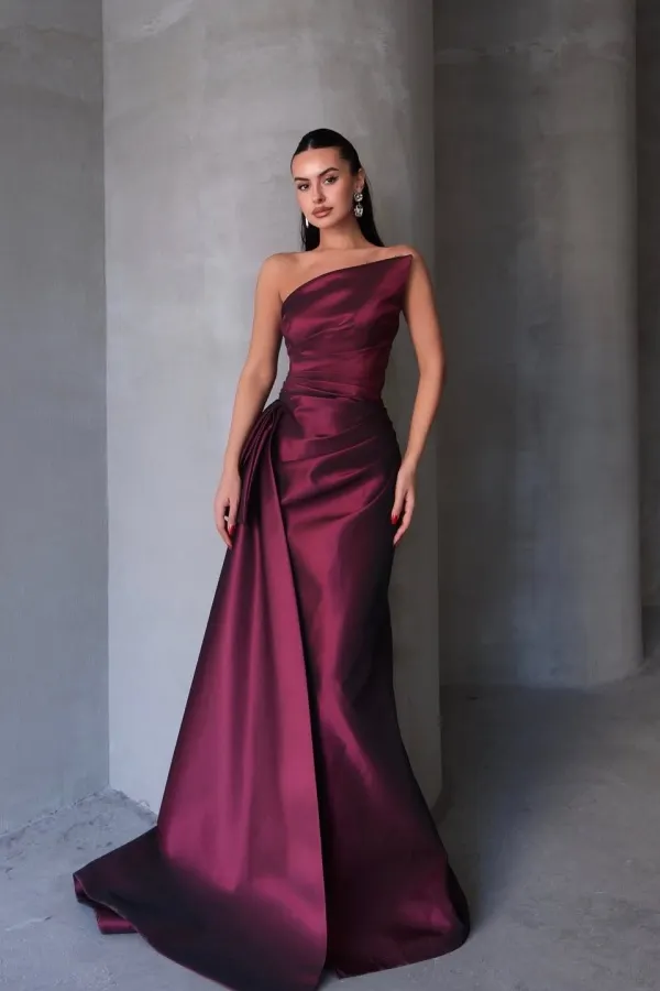 burgundy sleeveless prom dress Charming Sweetheart Satin with Pleated formal elegant burgundy dress