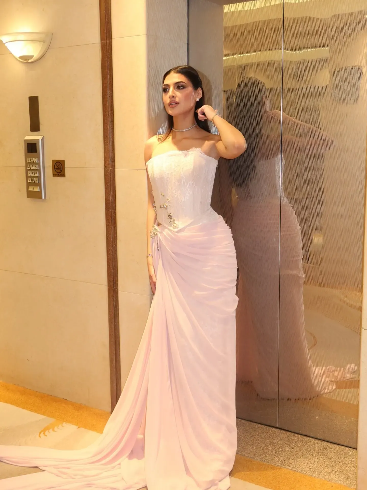 Strapless Sleeveless High-Waisted Long Pleated Mermaid Prom Dress With Rhinestones | GY0017 Wellcucu