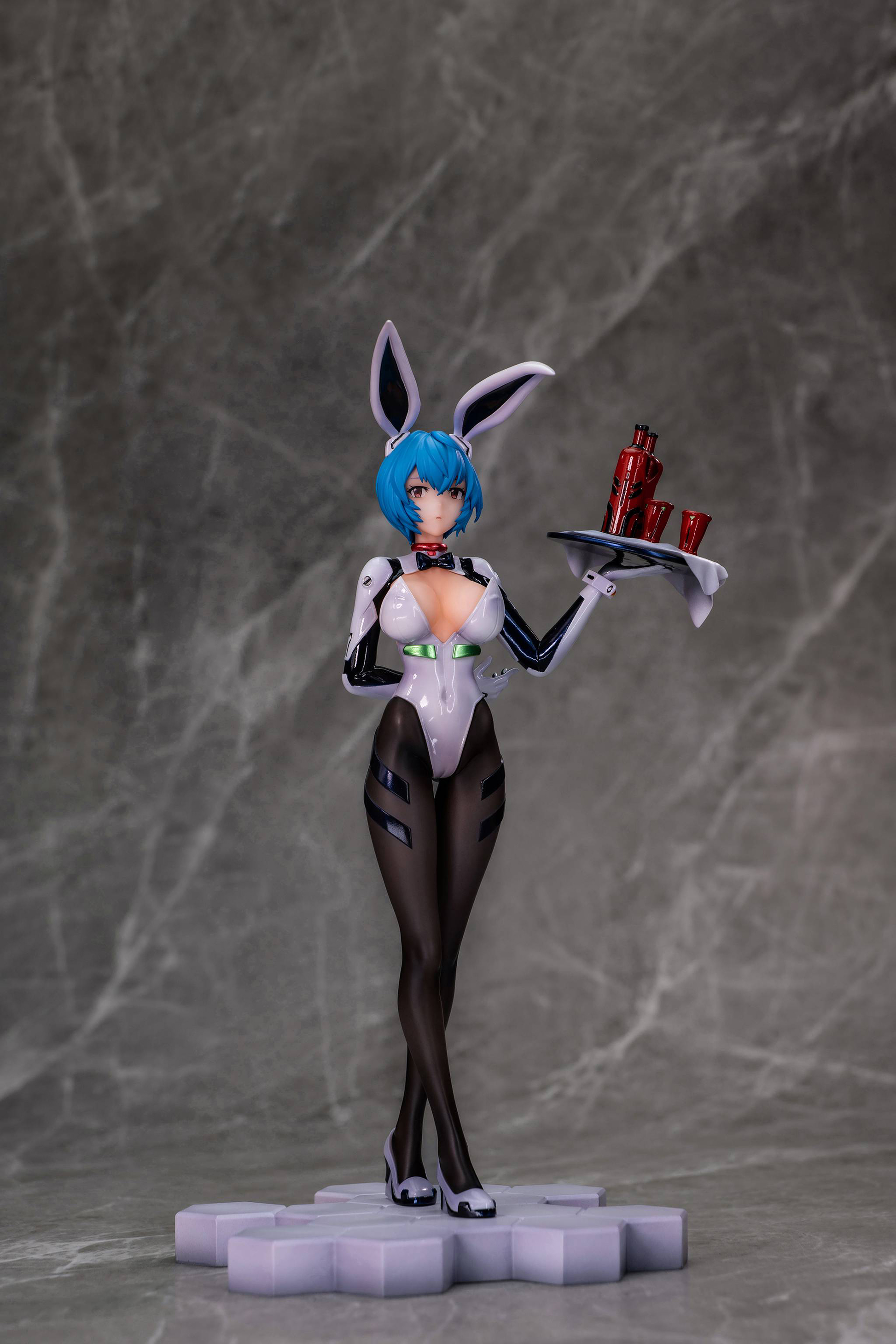 1/7 & 1/4 Scale Bunny Girl Ver. Rei Ayanami - (EVA) Neon Genesis EVAngelion  Statue - Crow Studio