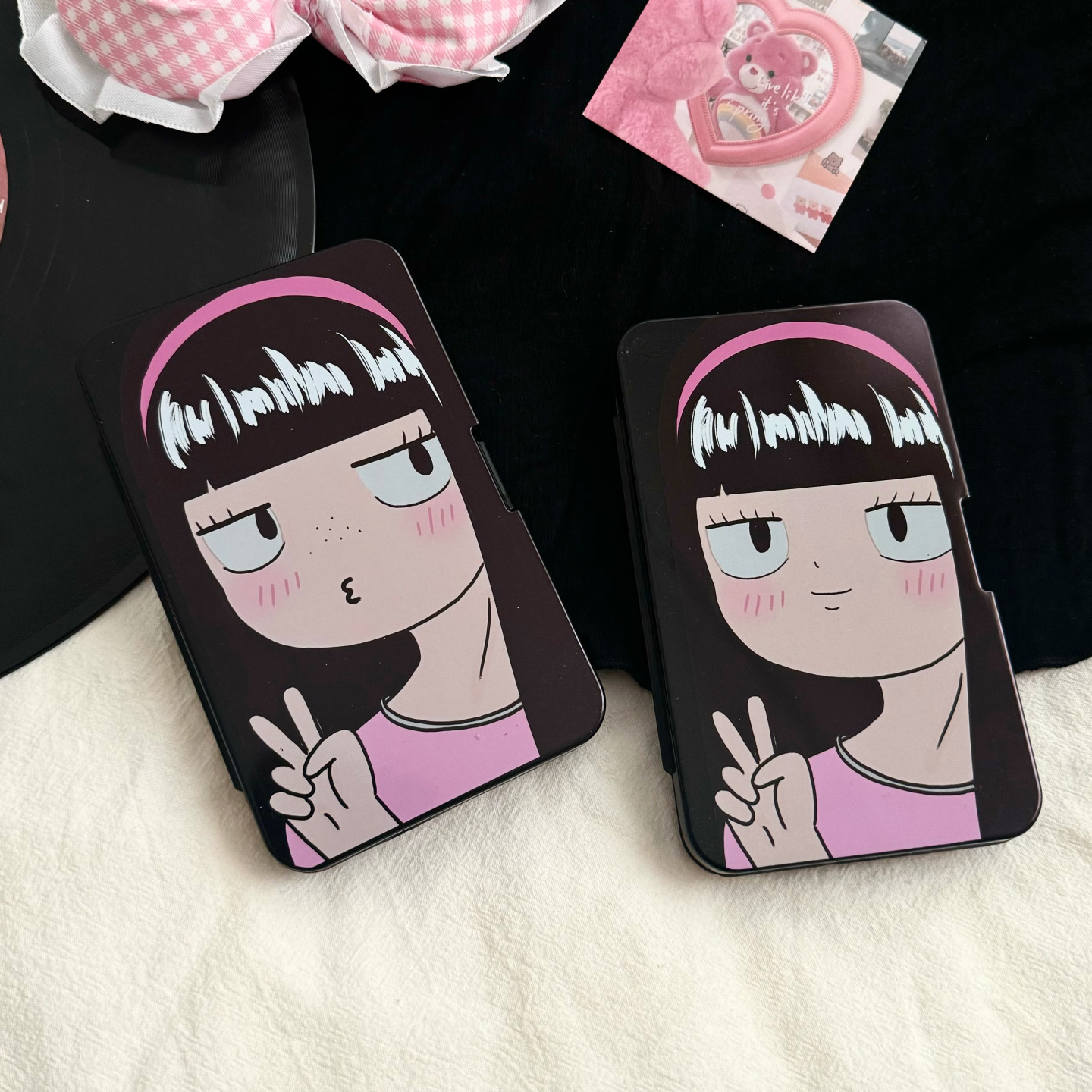 Sassy Girl Coloured Contact Lens Case