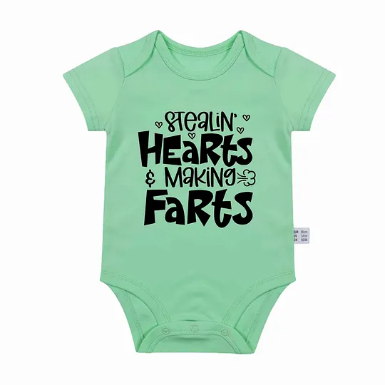 【0M-24M】Adorable Baby Bodysuit With Fun "Stealin' Hearts & Making Farts" Print