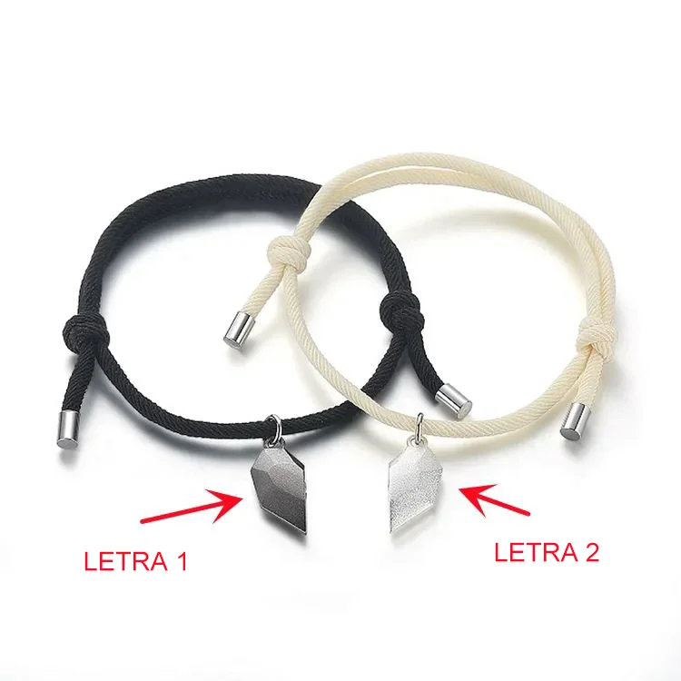 2PCS pulseras de cuerda personalizadas para pareja con dije de corazón magnético grabado de dos letras