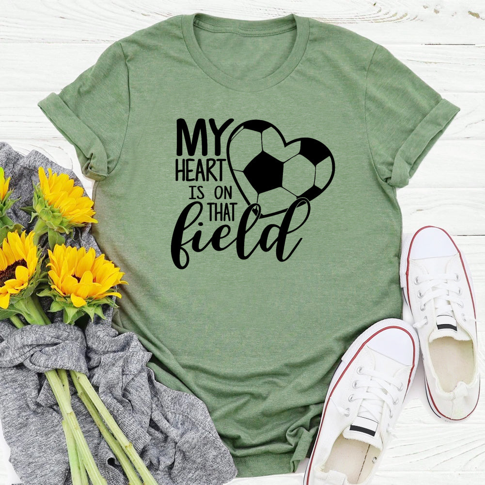 My heart is on that field T-shirt Tee-03309-Guru-buzz