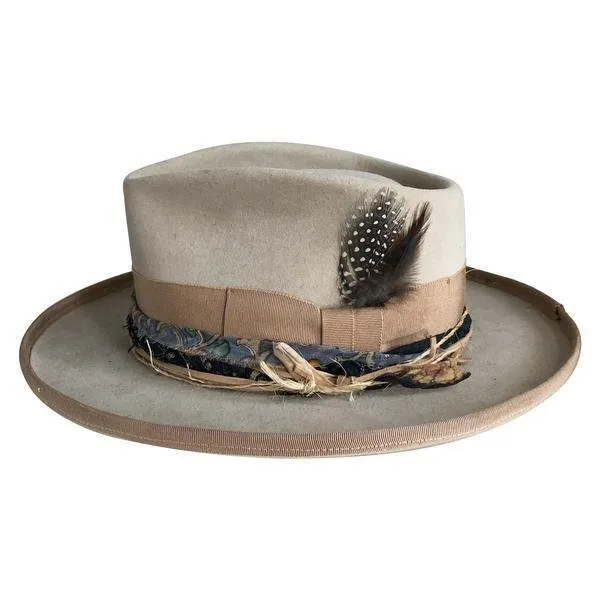 Men's Eggshell White Cowboy Fedora With Buckle Detail 