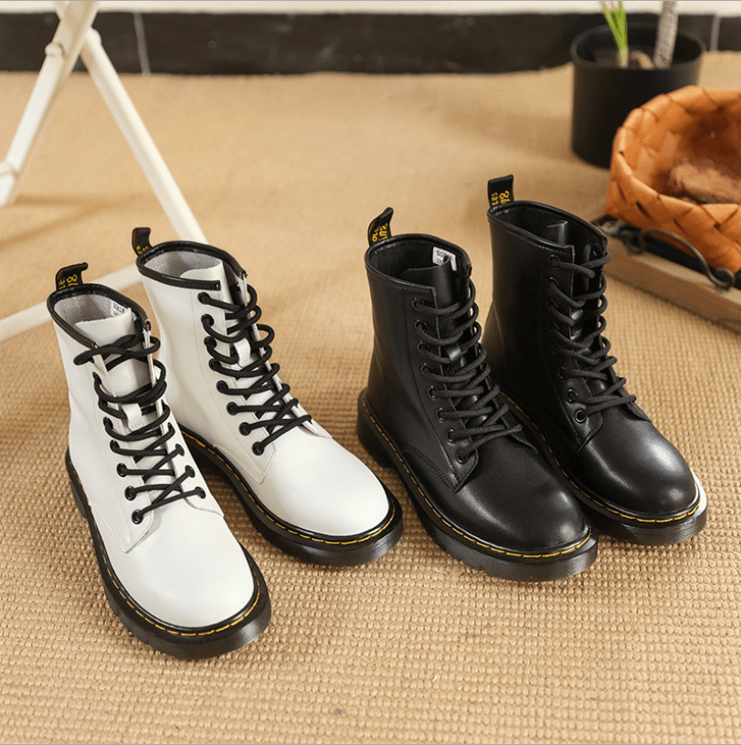Handmade Classic Martin Boots Women Genuine Leather Lace-Up Oxfords Round Toe Chunky Ankle Booties Black