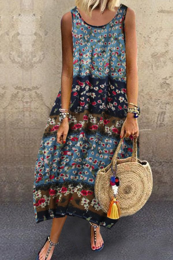 Vacation Sleeveless Ditsy Floral Dress - Chicaggo