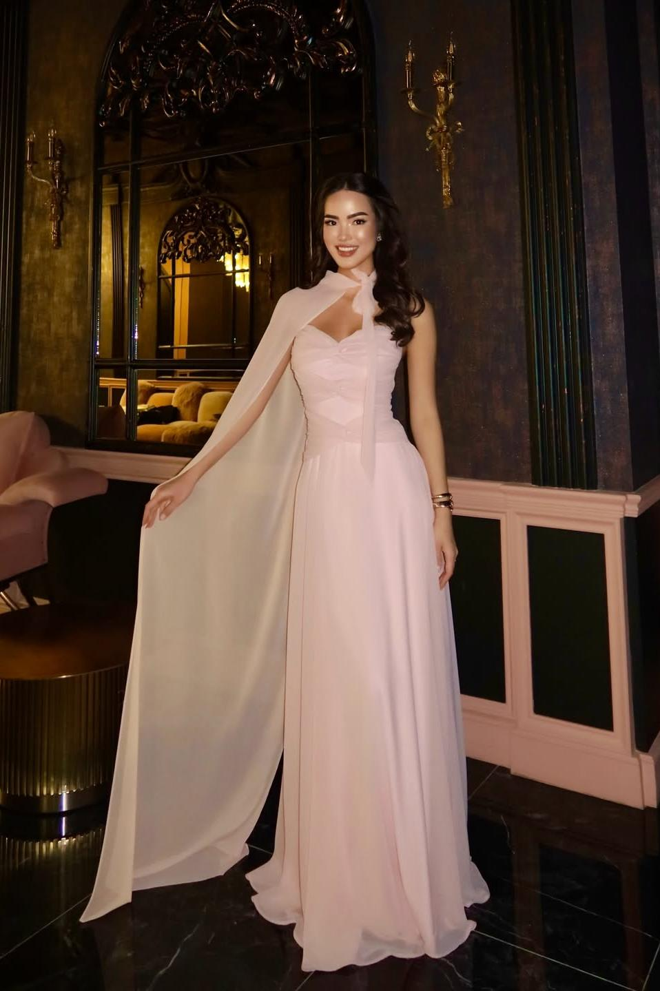 Lussooy Chiffon Strapless Sleeveless A-Line Evening Dress With Pleated And Cape