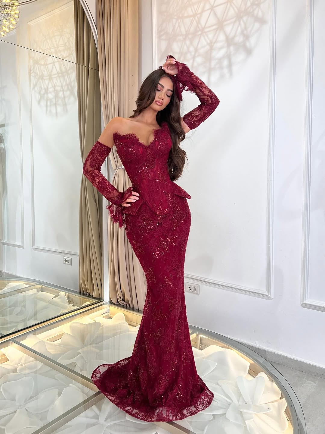 burgundy lace mermaid prom dress Noble V-Neck Sequins With Gloves YK0673 it promises to turn feature:RUFFLED Jovani 08099 Iridescent Blue Taglia:60