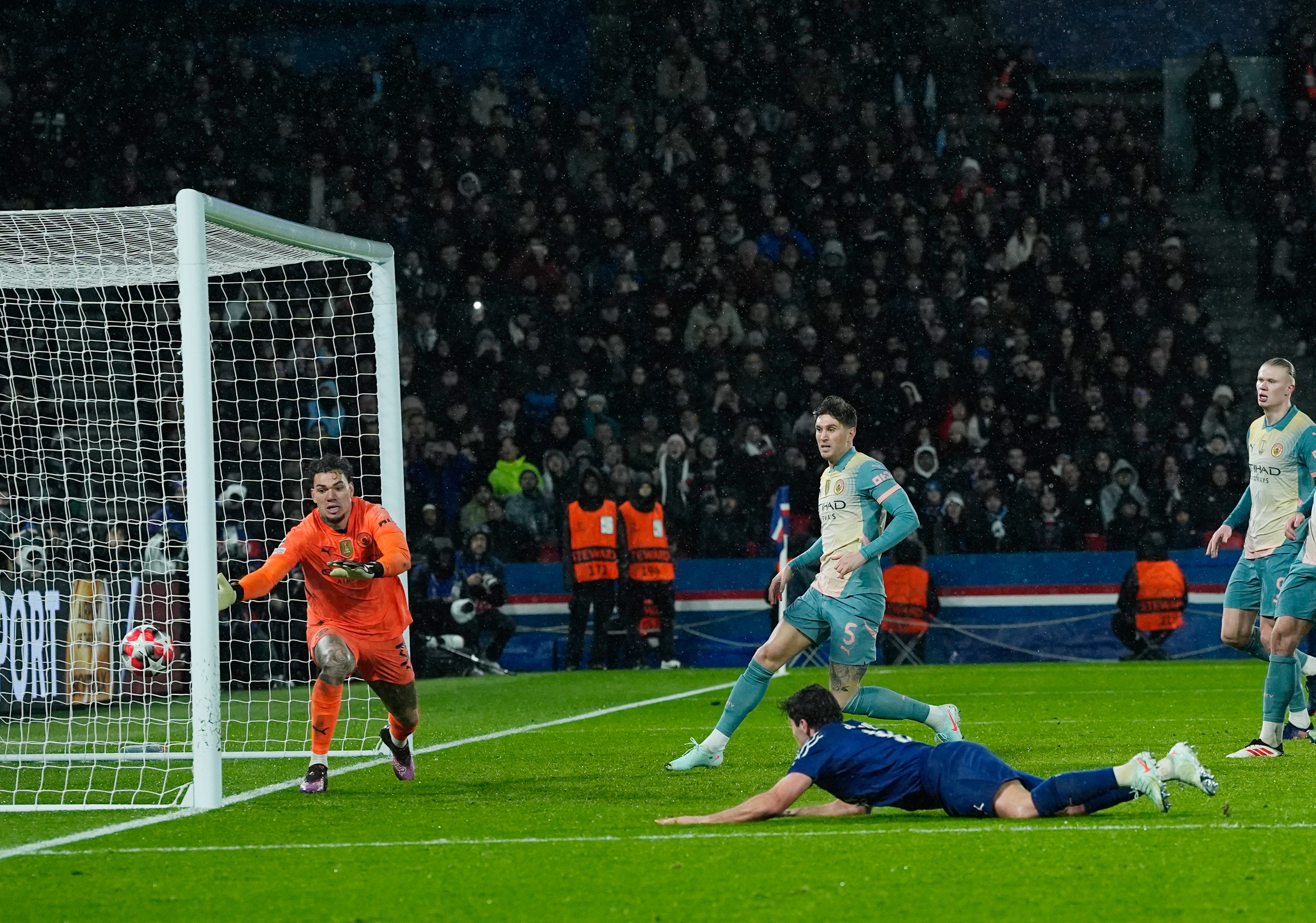 UEFA Super Cup Penalties: PSG’s Mental Toughness Triumphs Over Spursjersey|football shirt|football kit|football sportswear