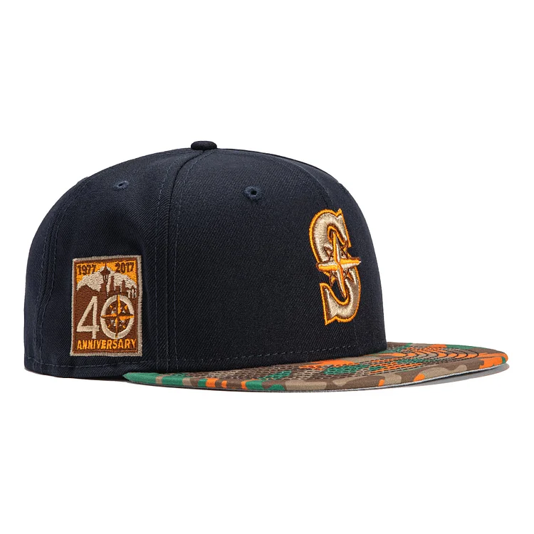 New Era 59Fifty Hunter Pack Seattle Mariners 40th Anniversary Patch Hat - Navy, Camo QueenFunky