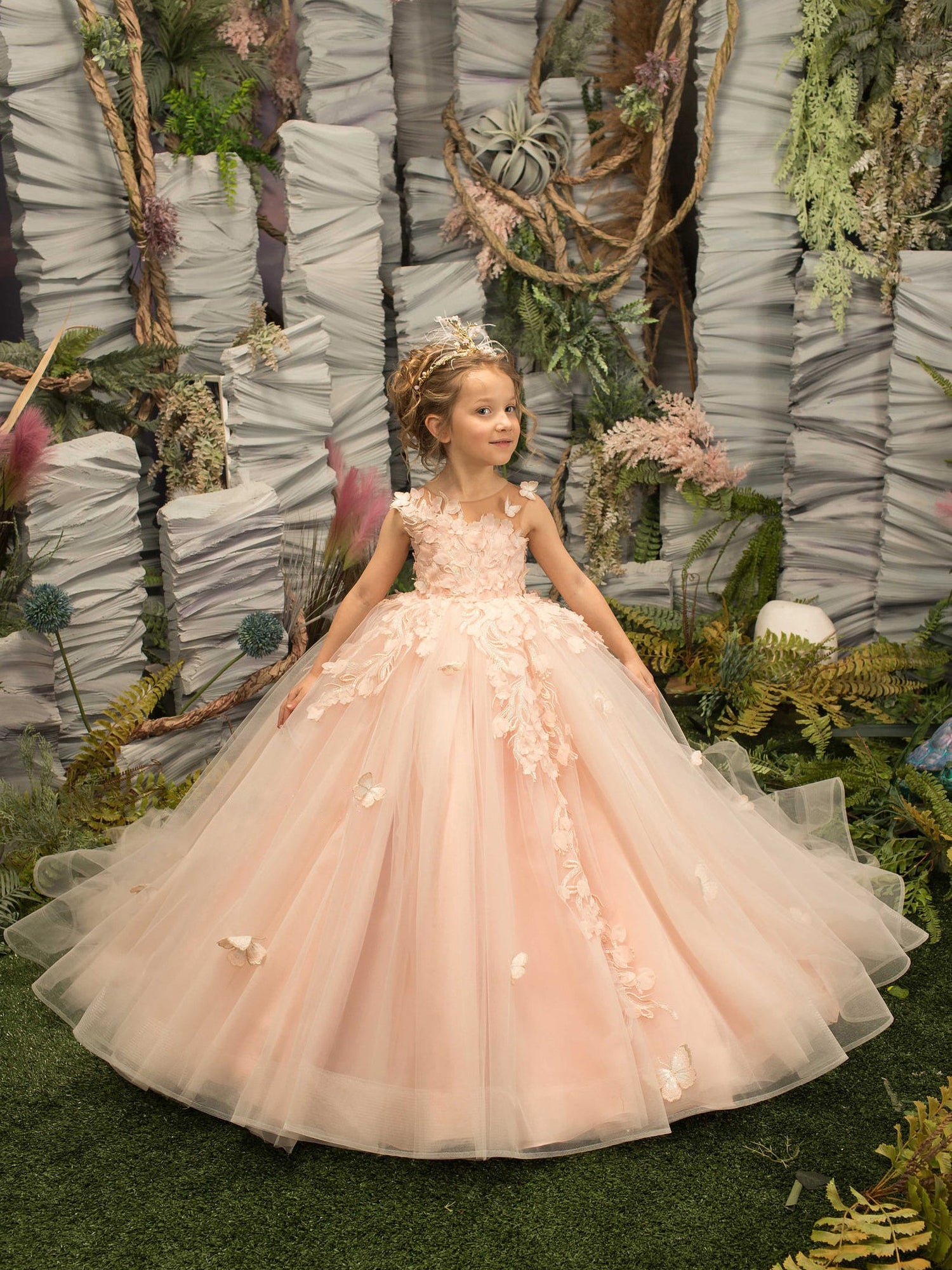 Dresseswow Beautiful Sleeveless A-line Flower Girl Dress Tulle with Appliques Lace