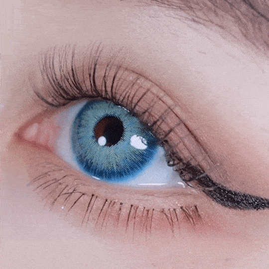 ice blue eye color