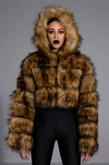 Women Comfort Faux Fur jacket Stylish Winter Look Outerwear