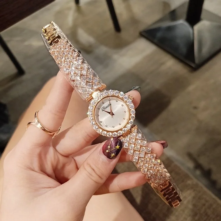 BEST SELLER🎁Moissanite Watch with Bracelet