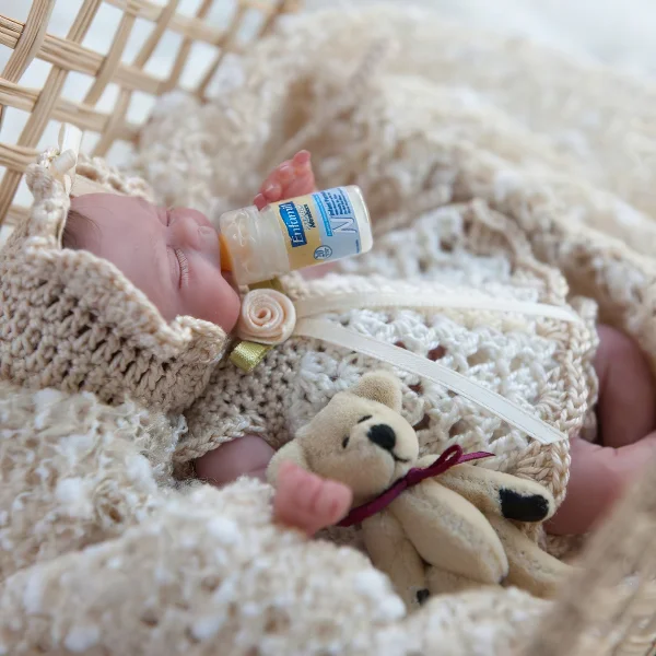 Miniature Doll Sleeping Full Body SiliconeReborn Baby Doll, 6 Inches Realistic Newborn Baby Boy or Girl Doll Named Bade